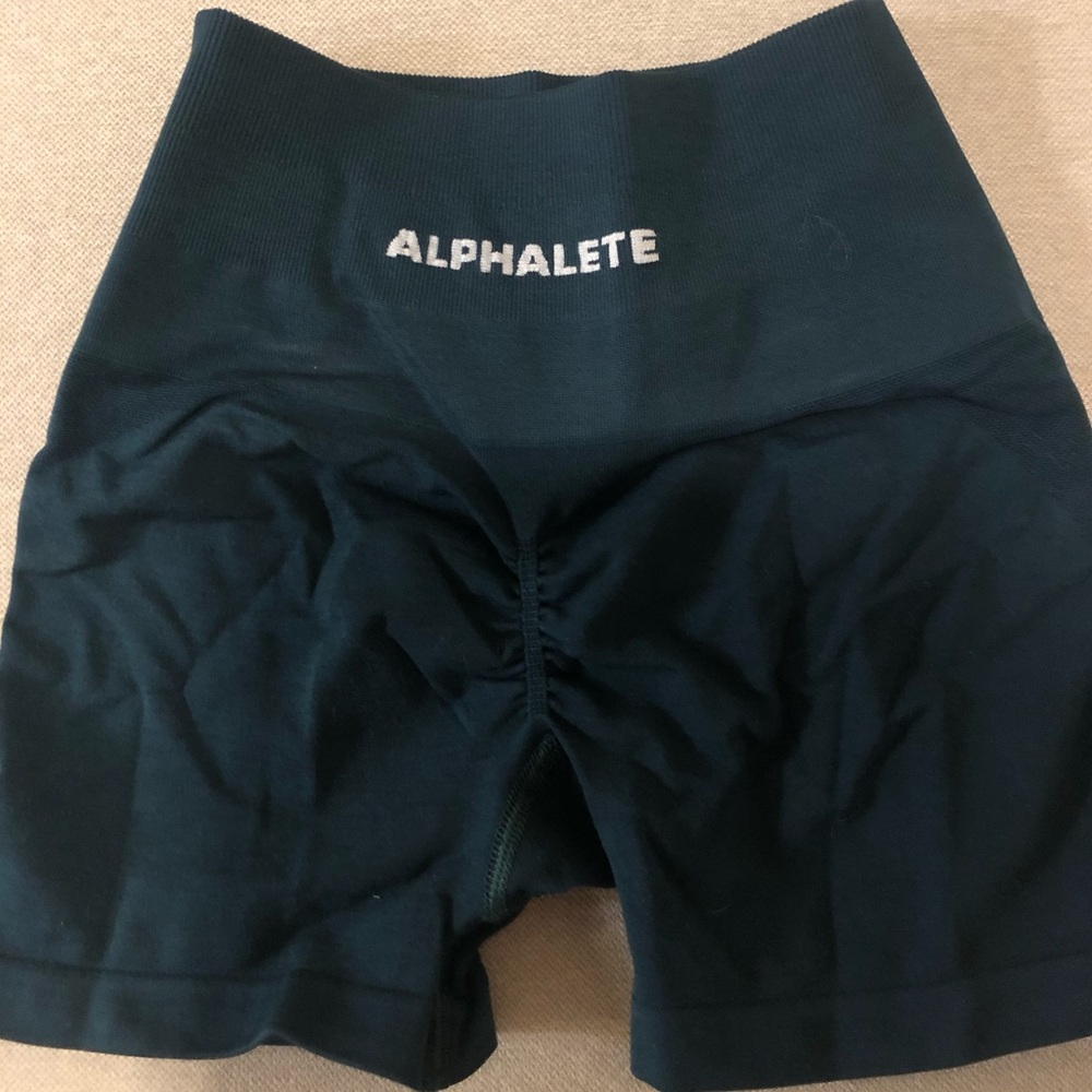 Alphalete amplify shorts